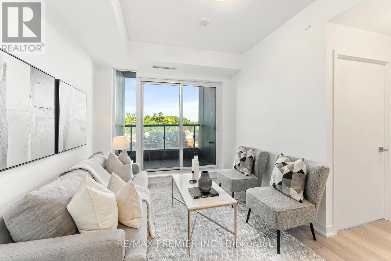308 - 474 CALDARI ROAD