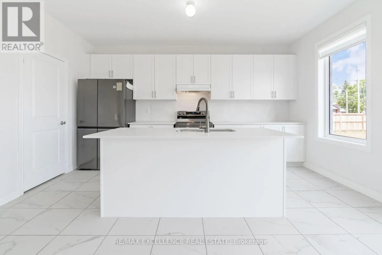 25 SAM BATTAGLIA CRESCENT