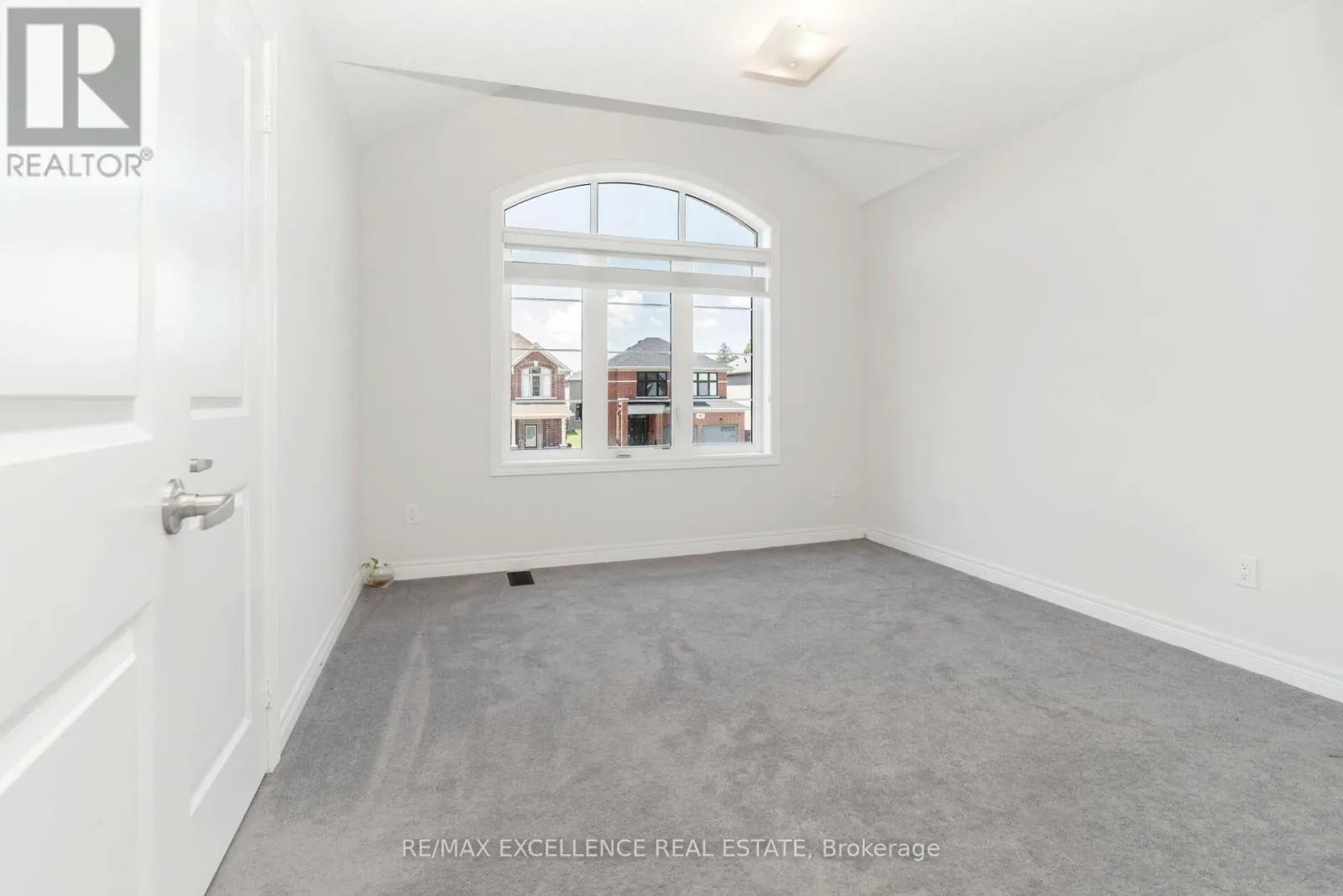 25 SAM BATTAGLIA CRESCENT
