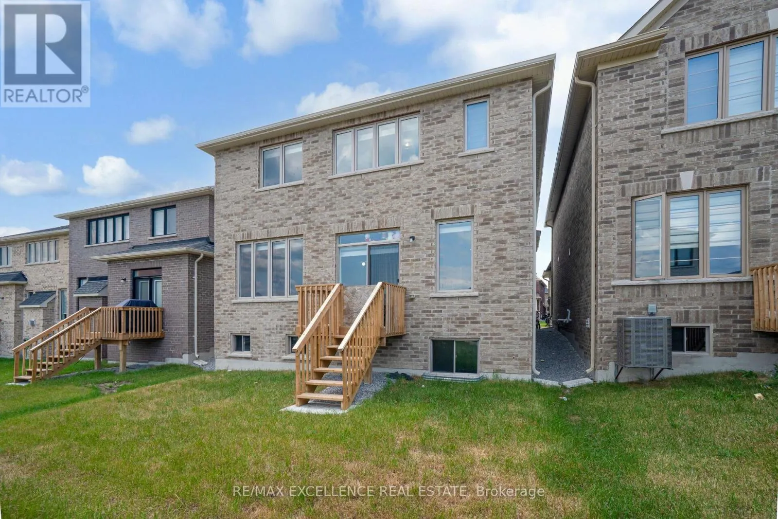 25 SAM BATTAGLIA CRESCENT
