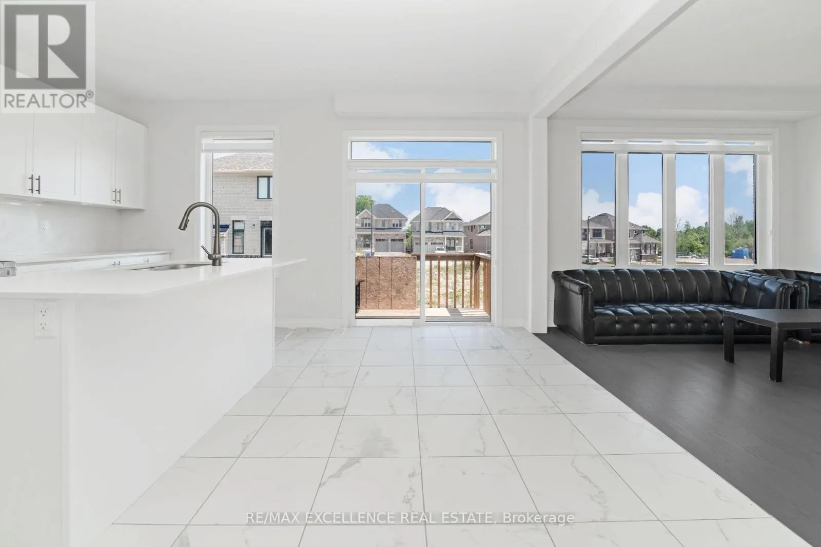 25 SAM BATTAGLIA CRESCENT