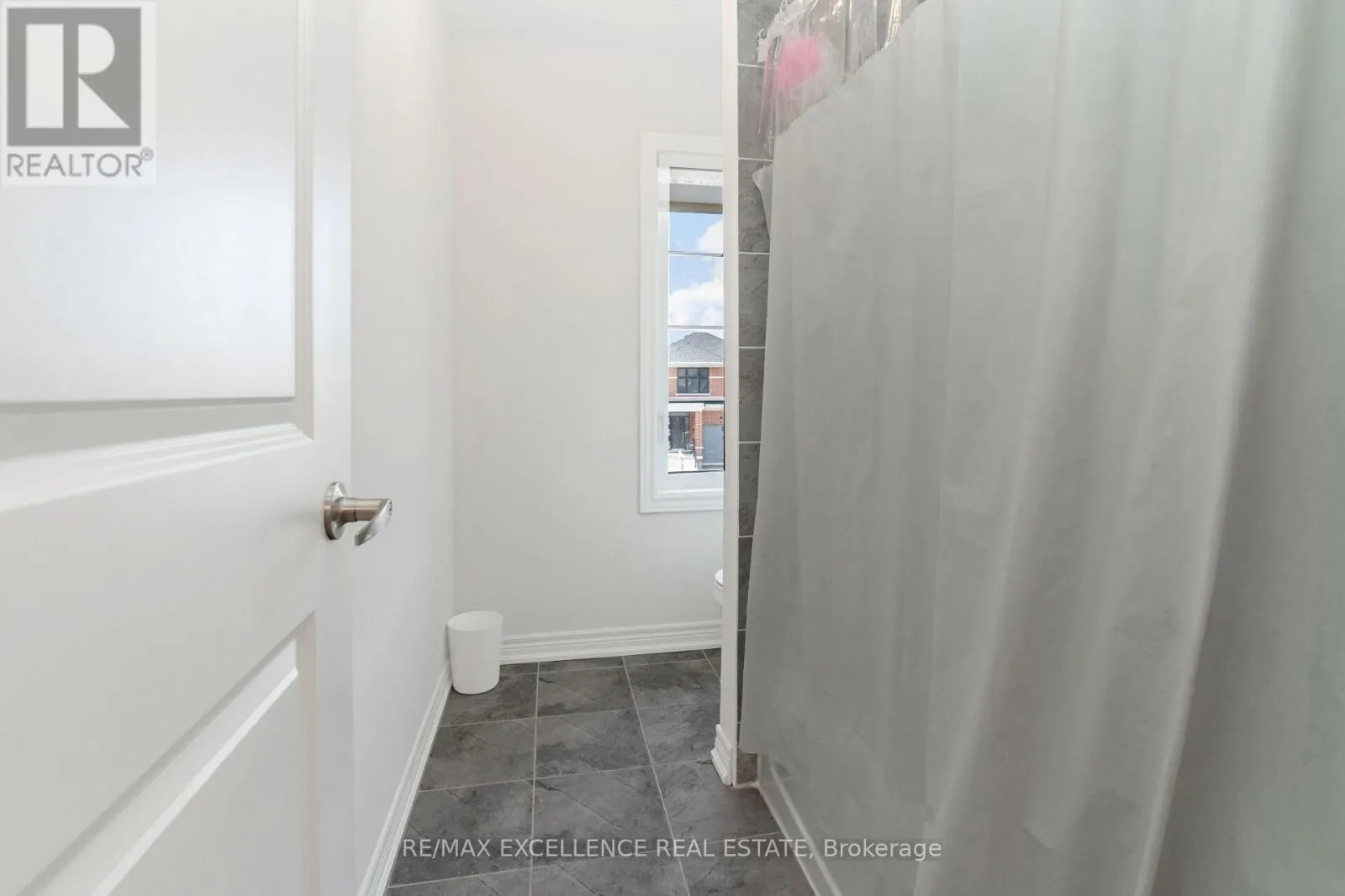 25 SAM BATTAGLIA CRESCENT