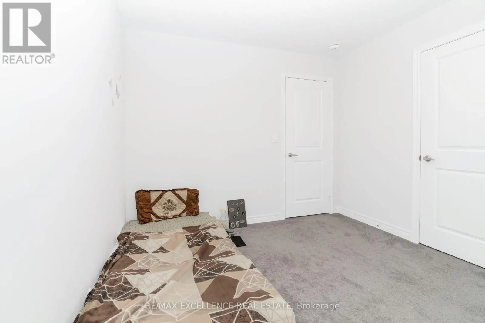 25 SAM BATTAGLIA CRESCENT