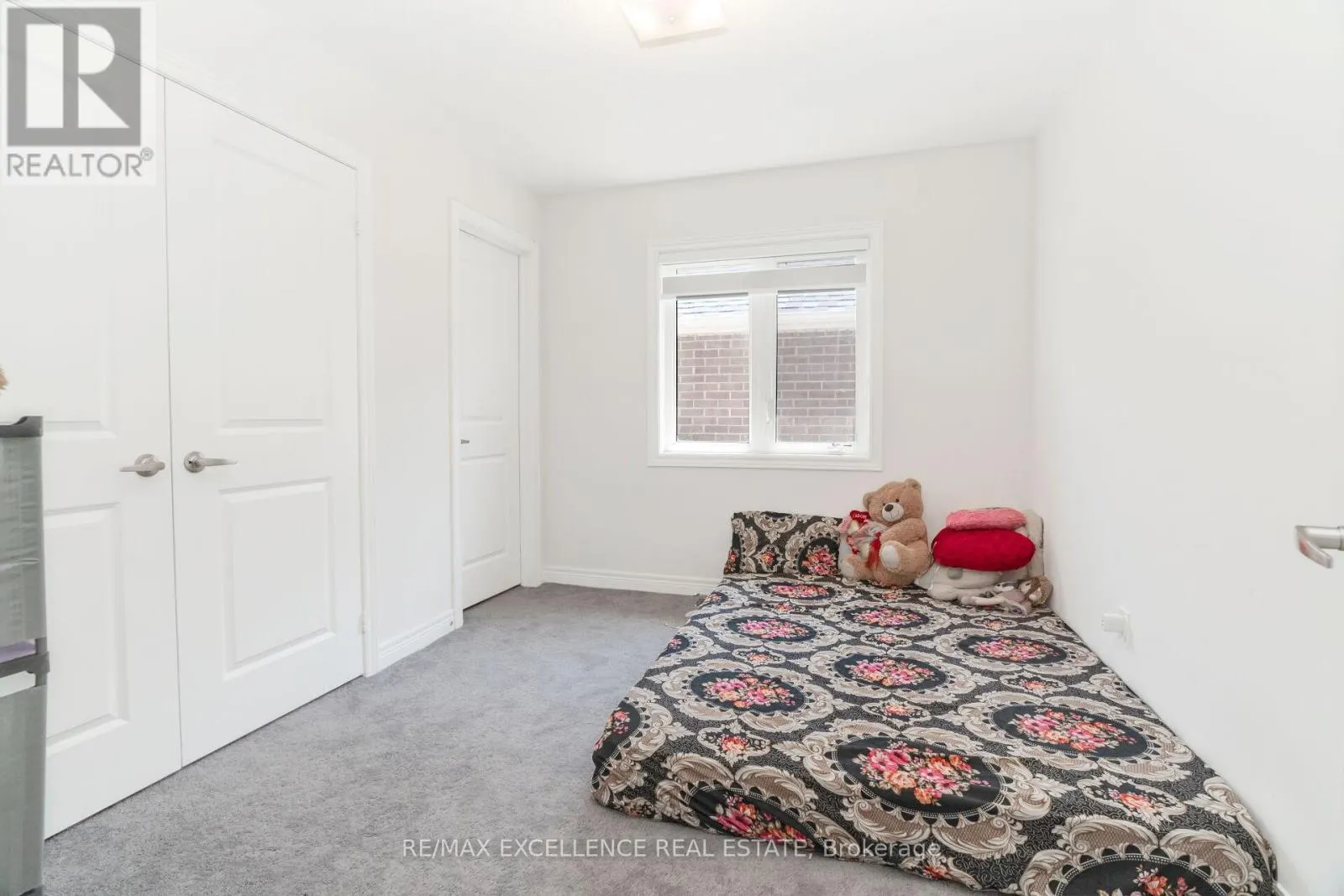 25 SAM BATTAGLIA CRESCENT