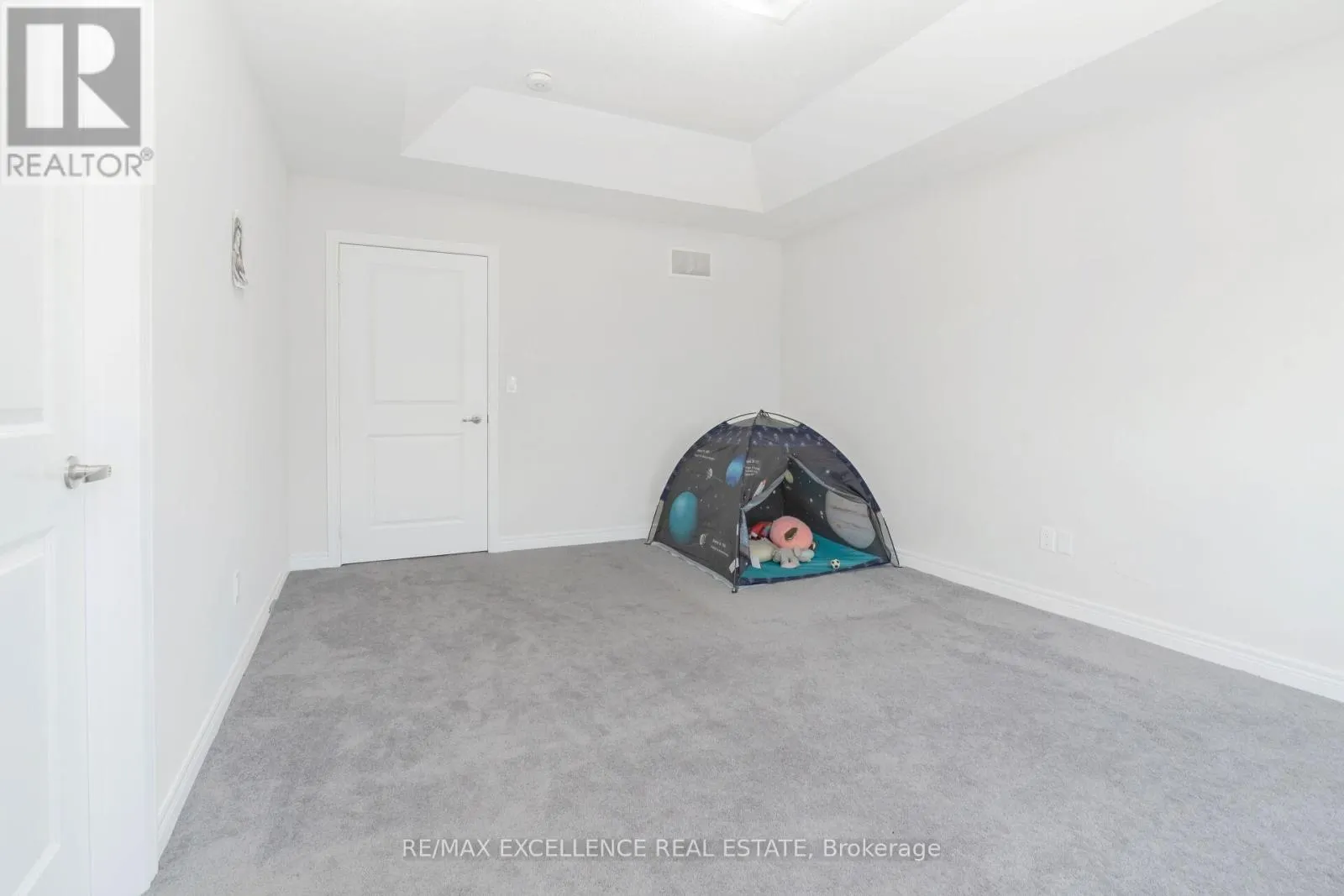 25 SAM BATTAGLIA CRESCENT