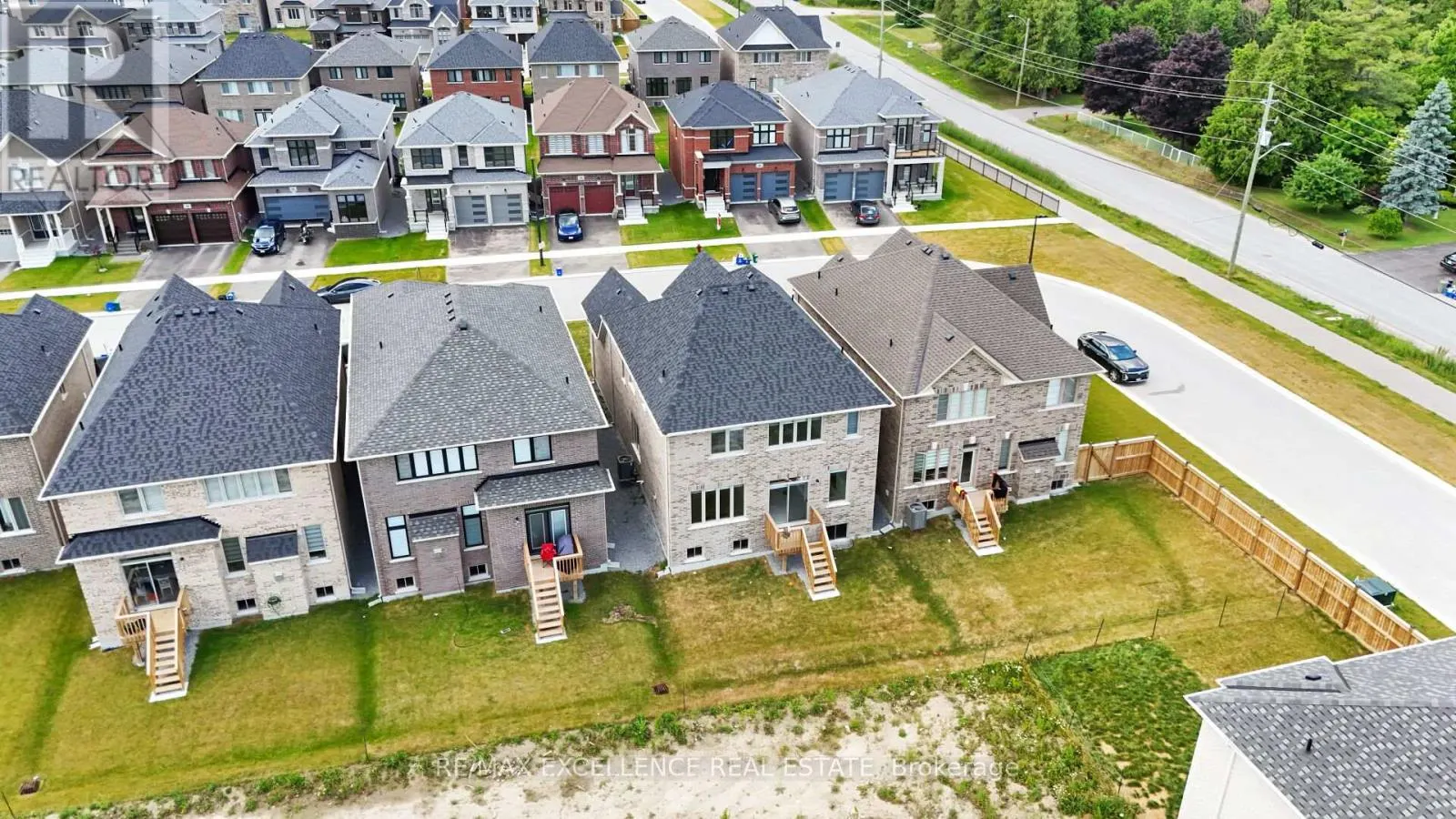 25 SAM BATTAGLIA CRESCENT