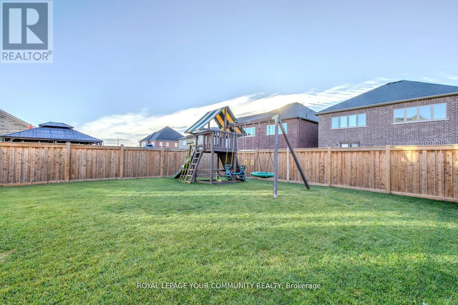 953 BARTON WAY