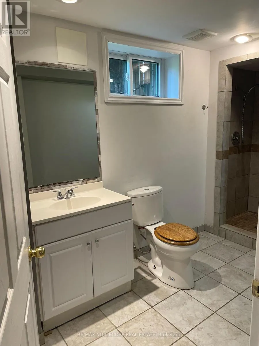 BSMT - 166 COLLINGS AVENUE