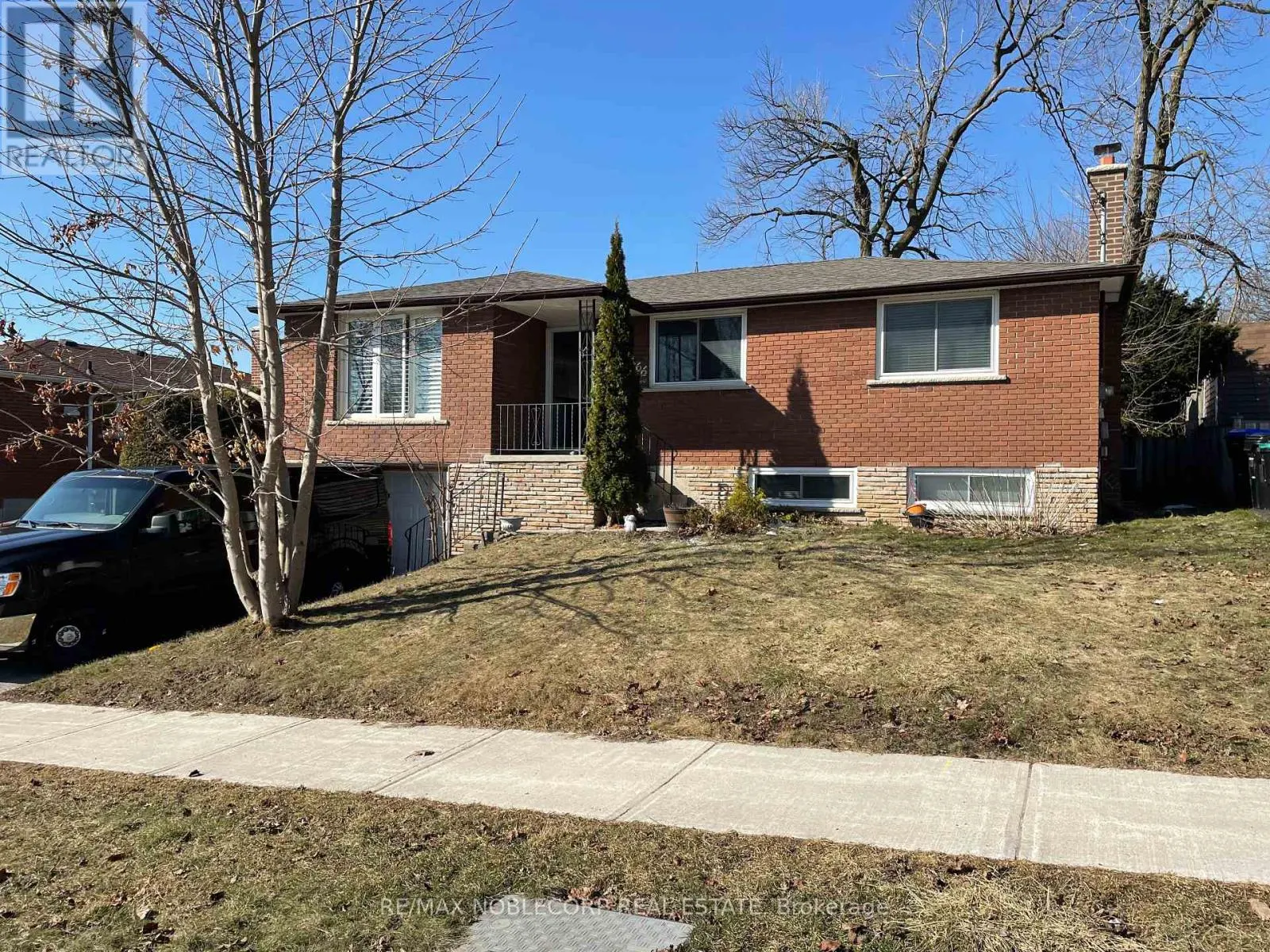 BSMT - 166 COLLINGS AVENUE