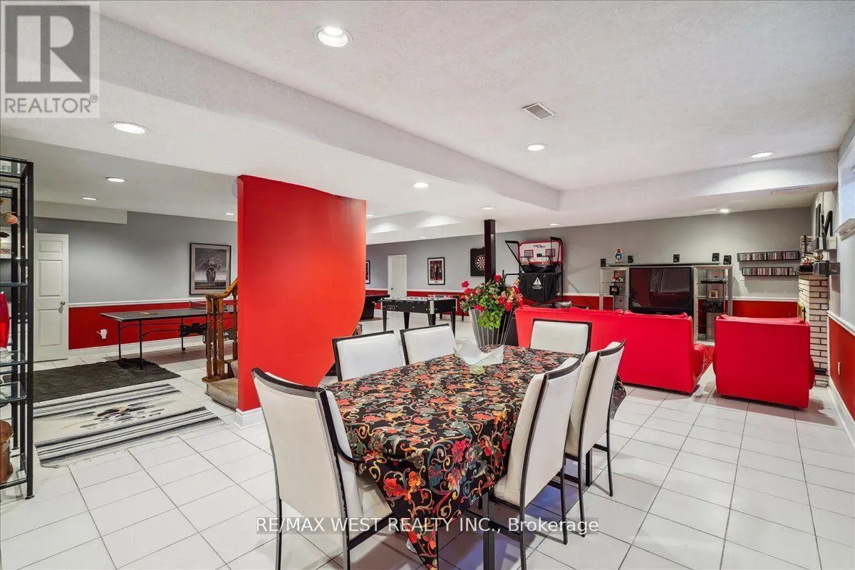 190 SANDYS DRIVE