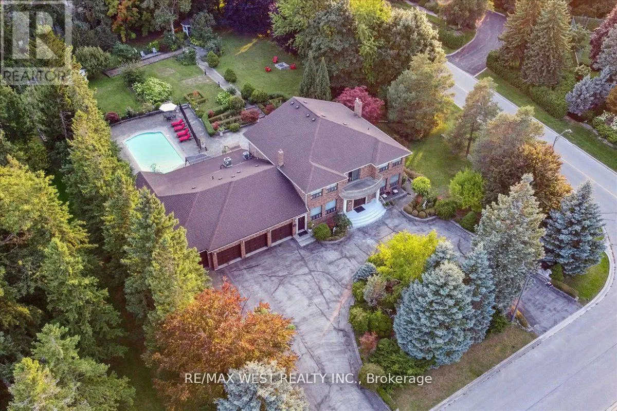 190 SANDYS DRIVE