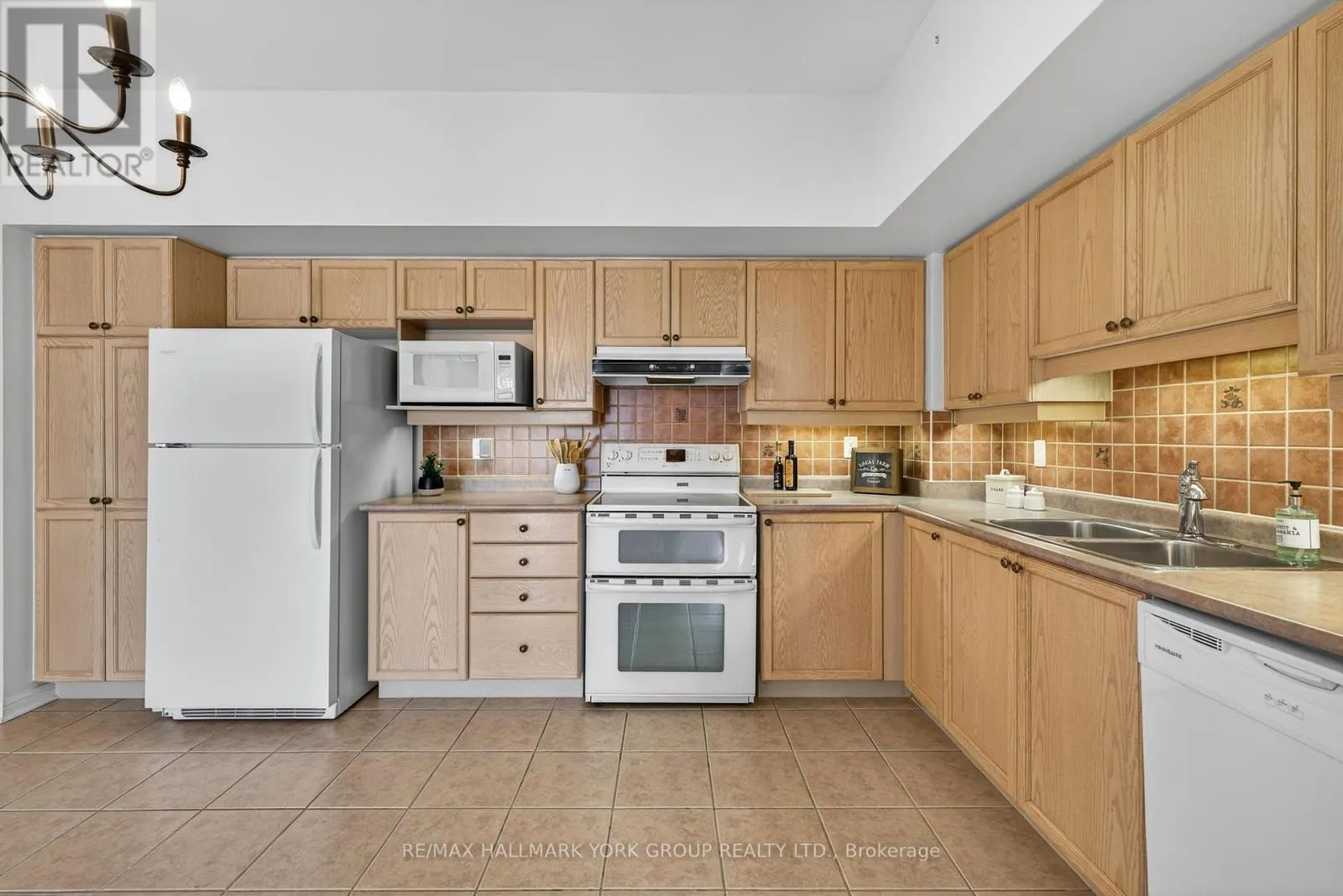 509 - 2500 RUTHERFORD ROAD