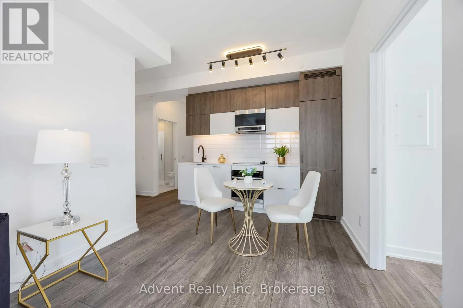 412 - 8888 YONGE STREET