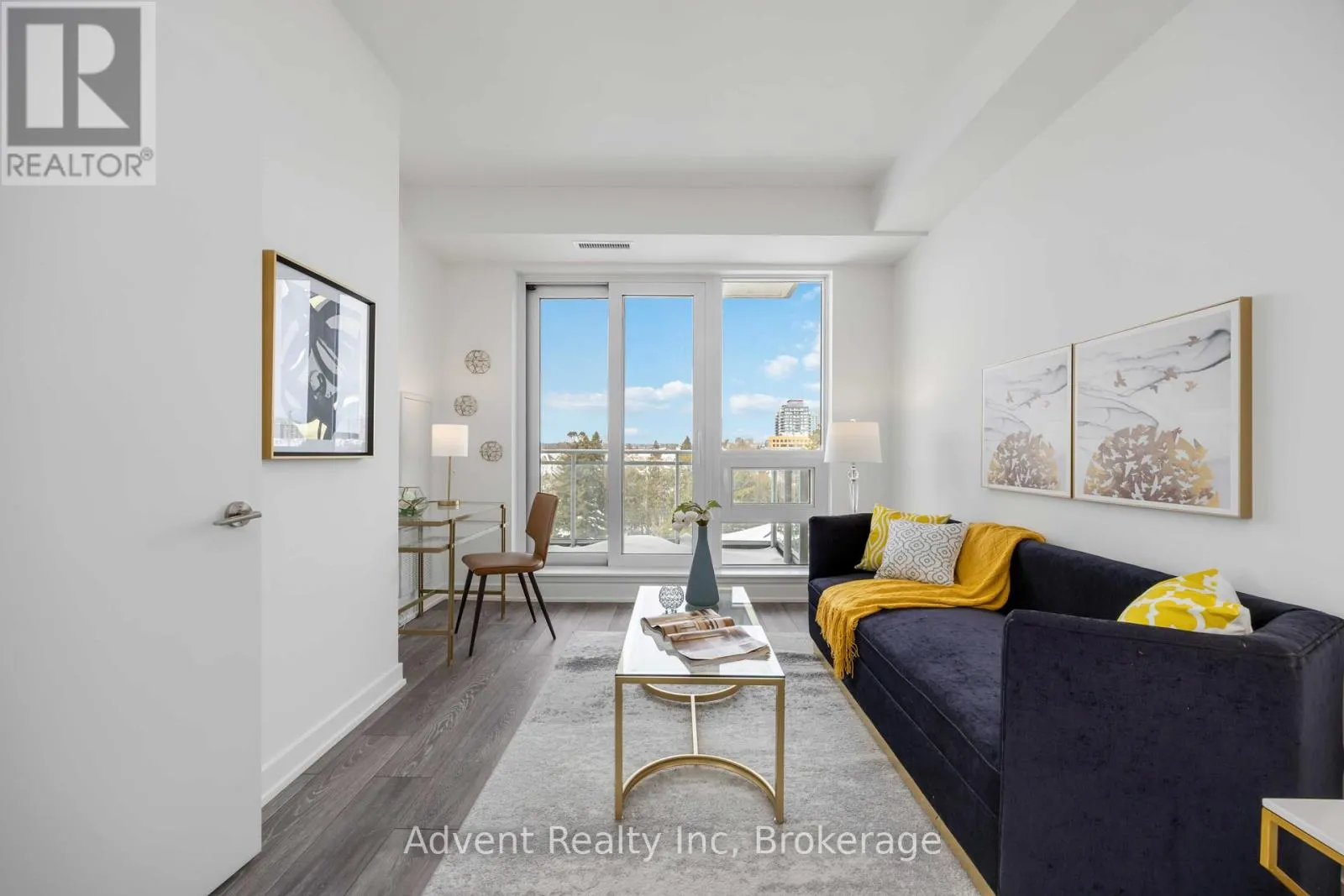 412 - 8888 YONGE STREET