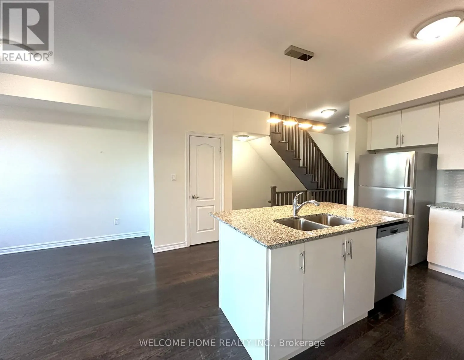 7 CITY PARK CIRCLE