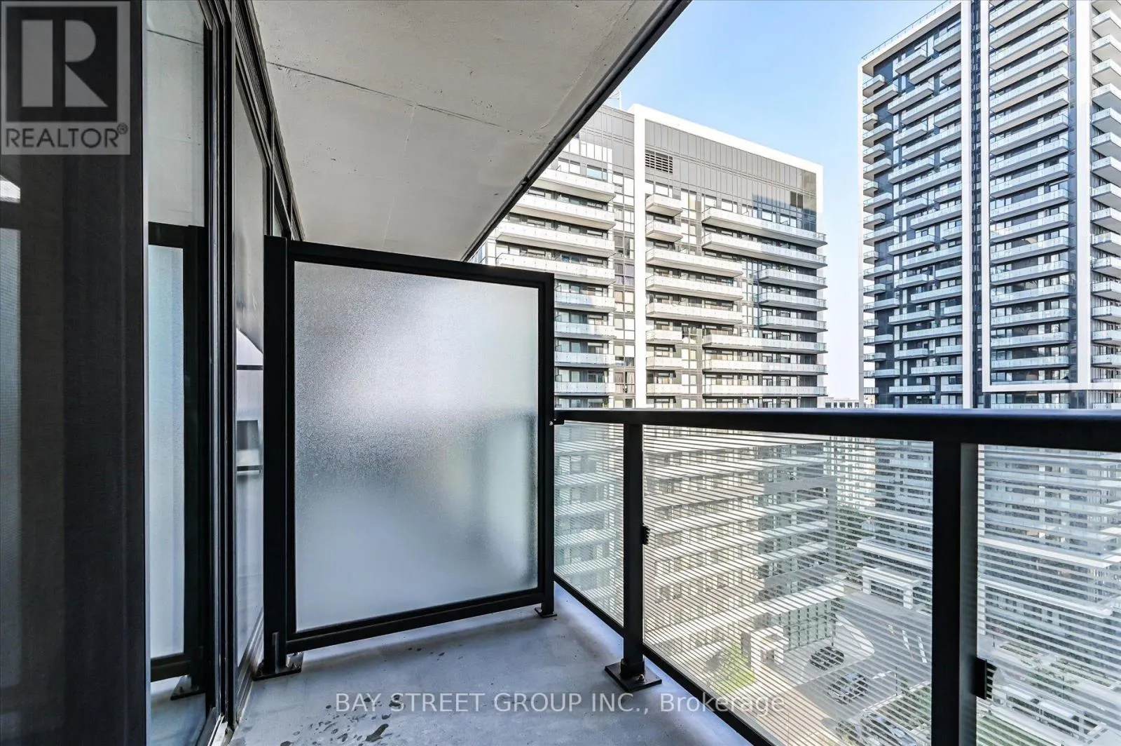 1112 - 85 ONEIDA CRESCENT