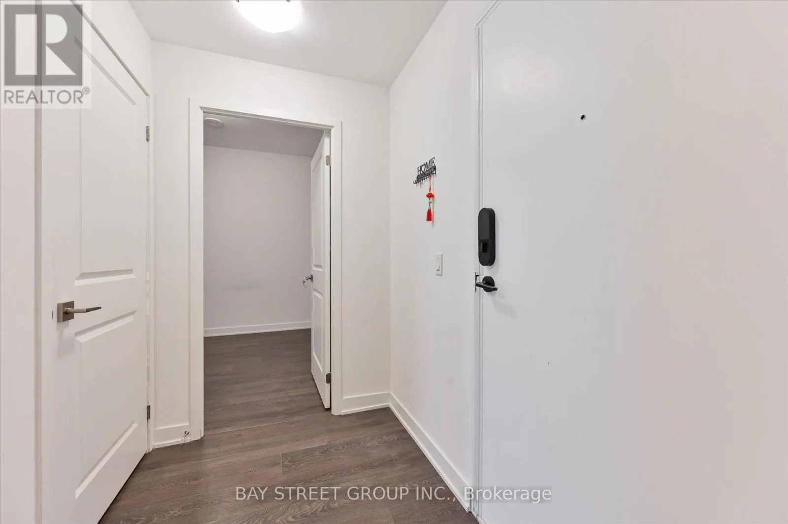 1112 - 85 ONEIDA CRESCENT