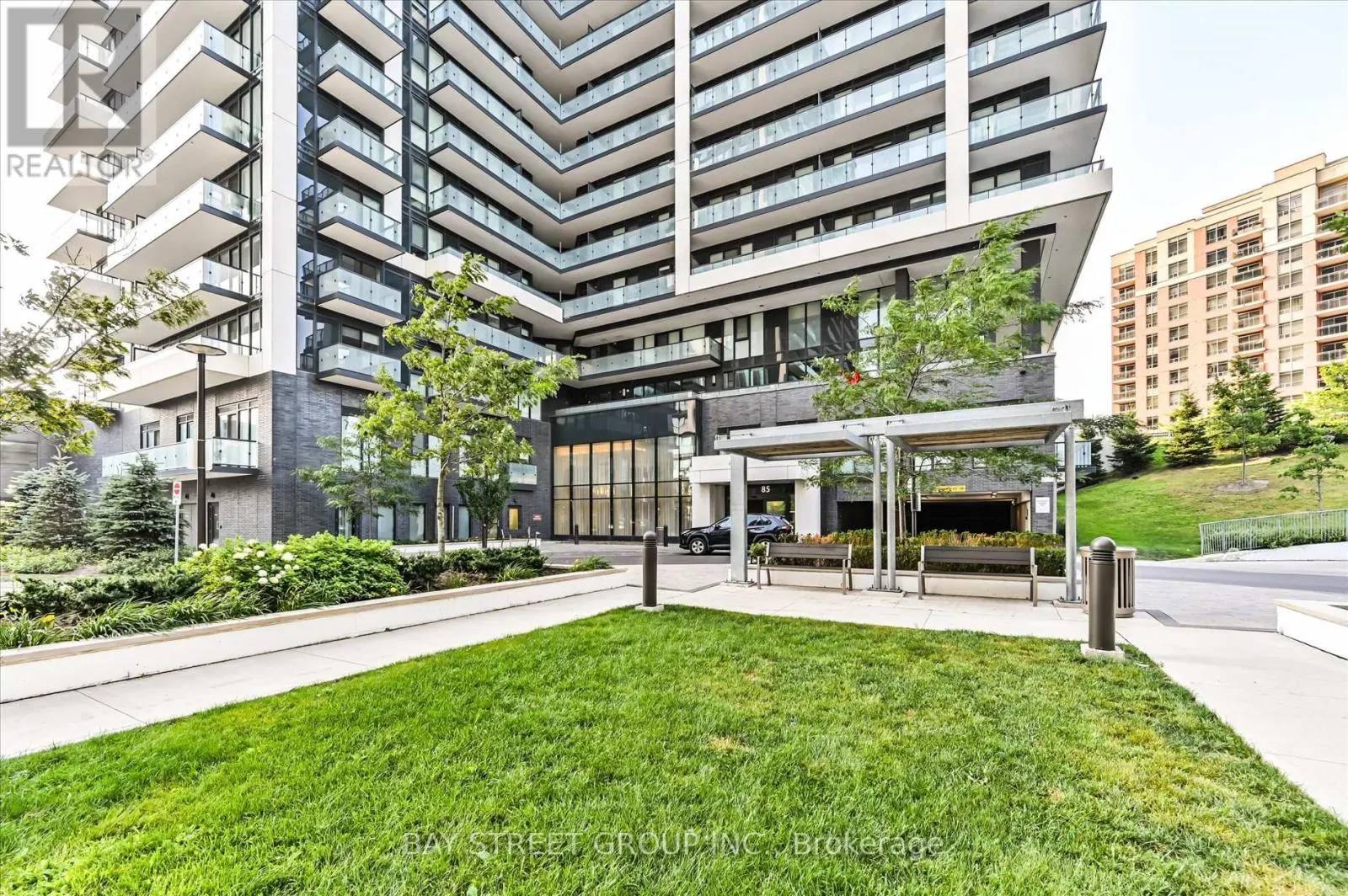 1112 - 85 ONEIDA CRESCENT