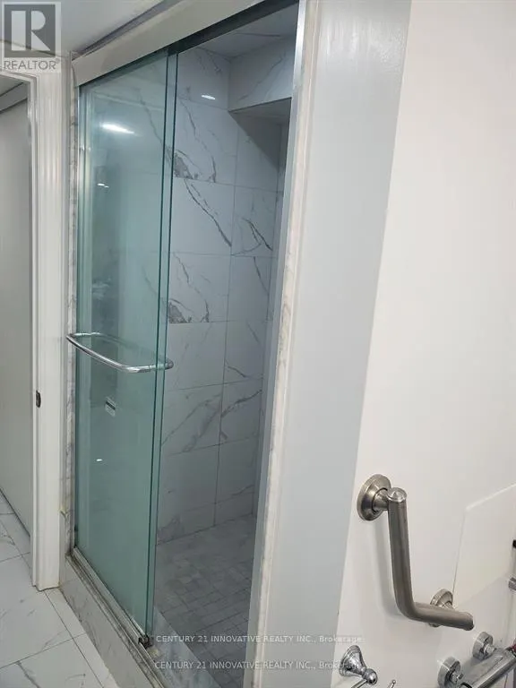 BSMT - 303 BATHURST GLEN DRIVE