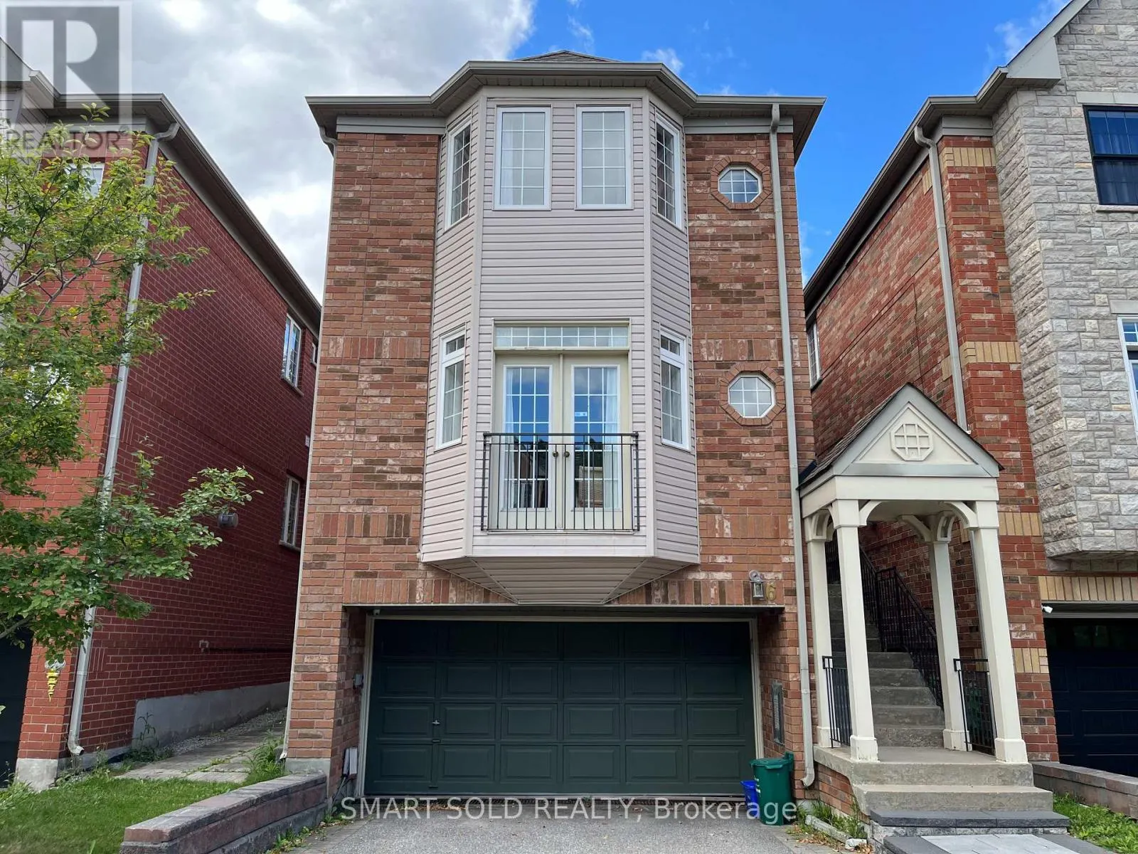 16 CRISPIN COURT