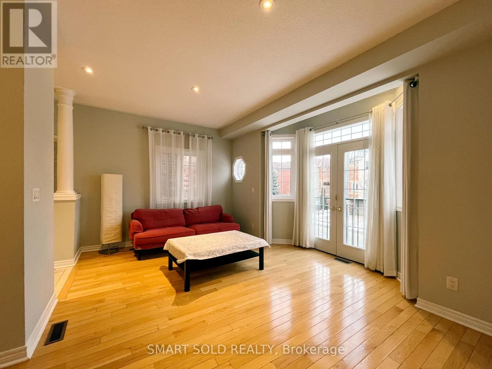 16 CRISPIN COURT