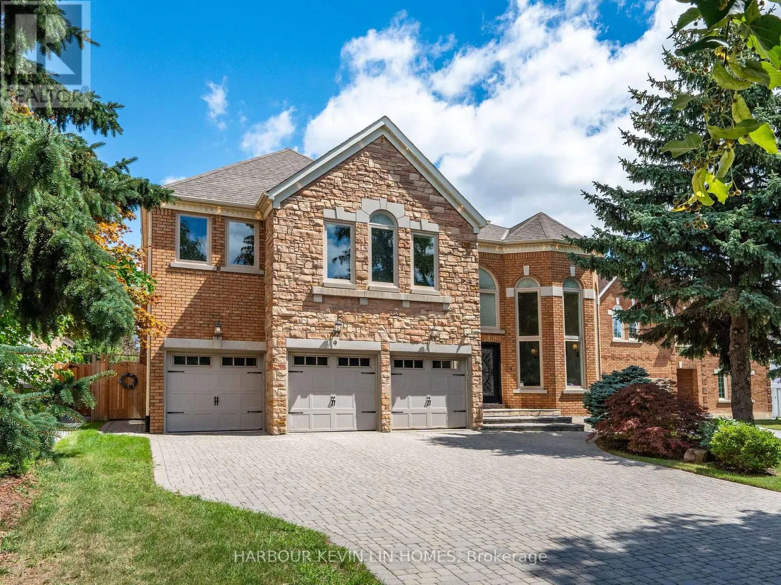 9 DALEWOOD DRIVE