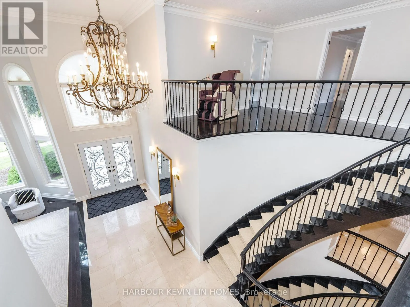 9 DALEWOOD DRIVE