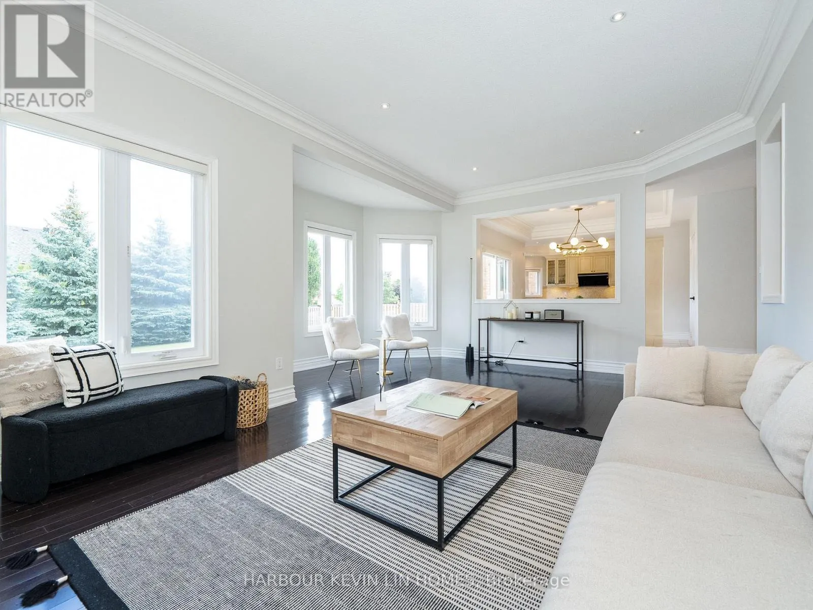9 DALEWOOD DRIVE