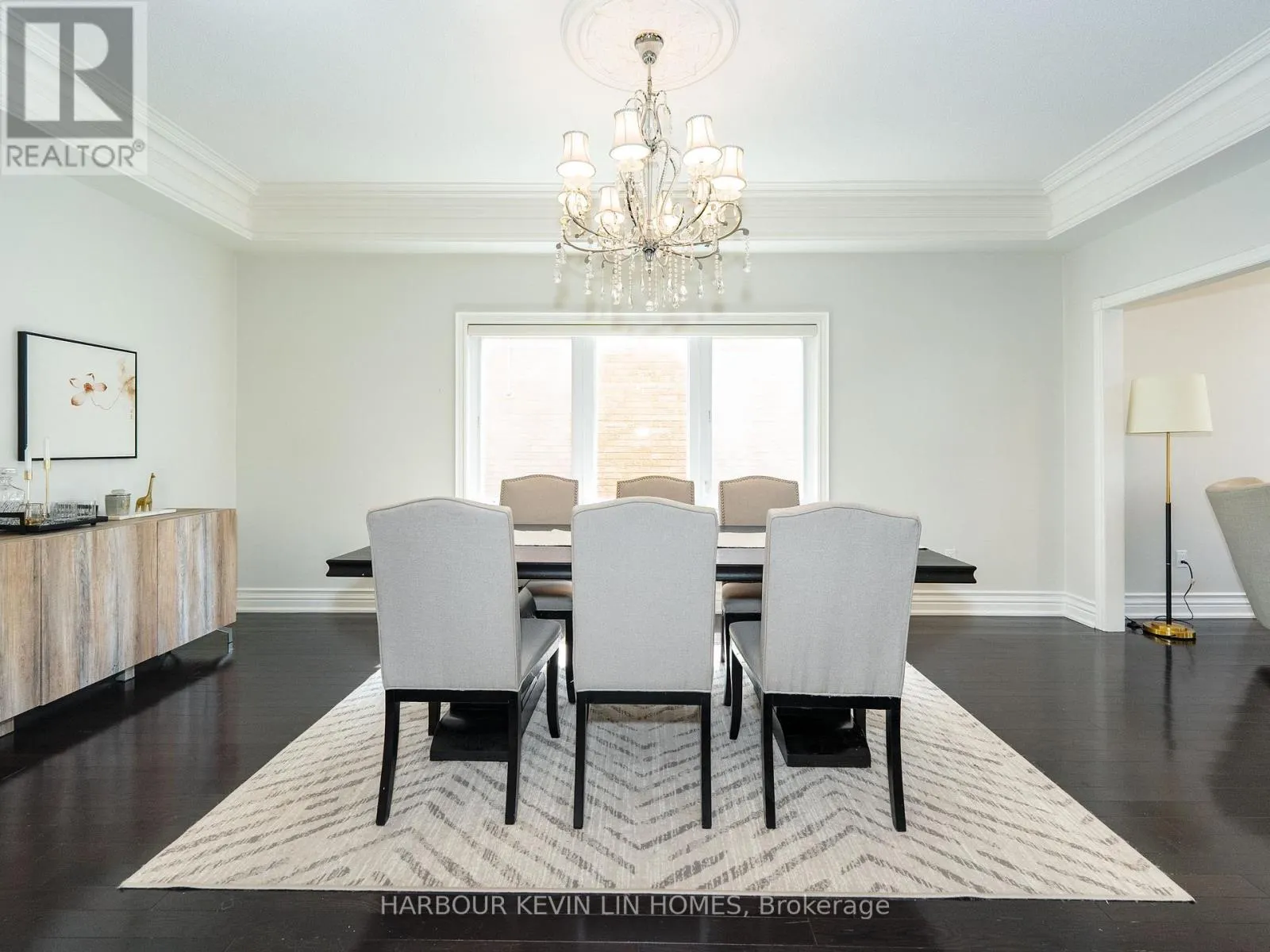 9 DALEWOOD DRIVE