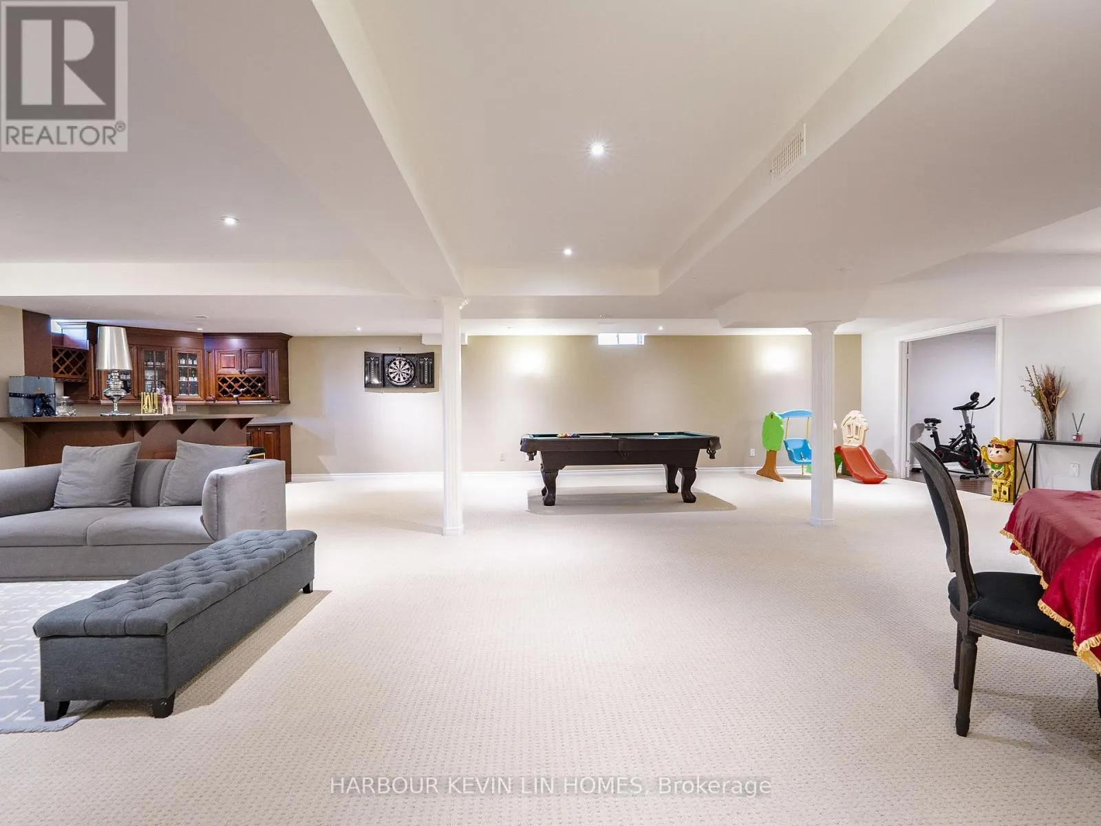 9 DALEWOOD DRIVE
