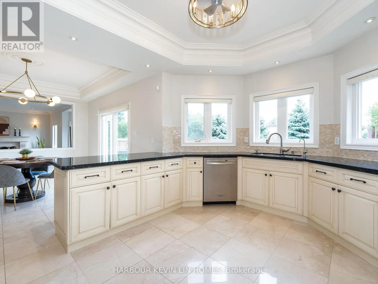 9 DALEWOOD DRIVE