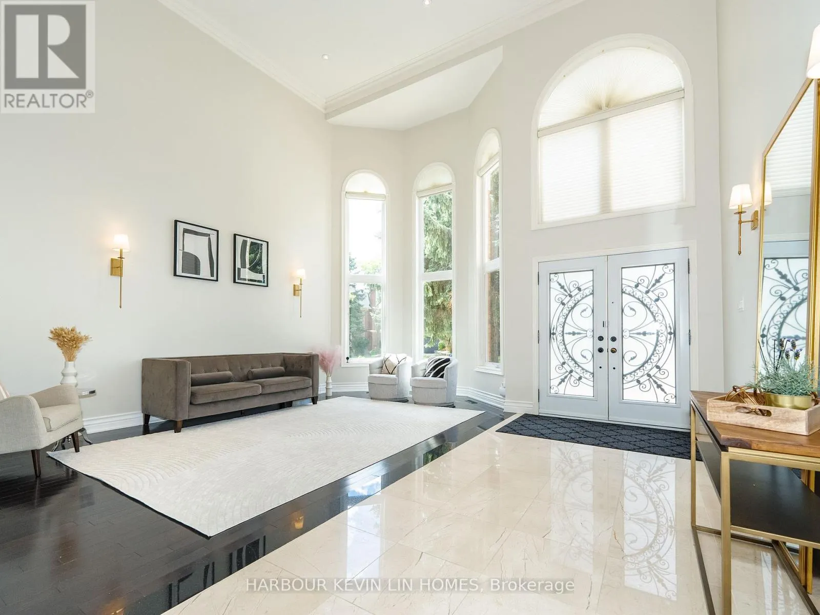 9 DALEWOOD DRIVE