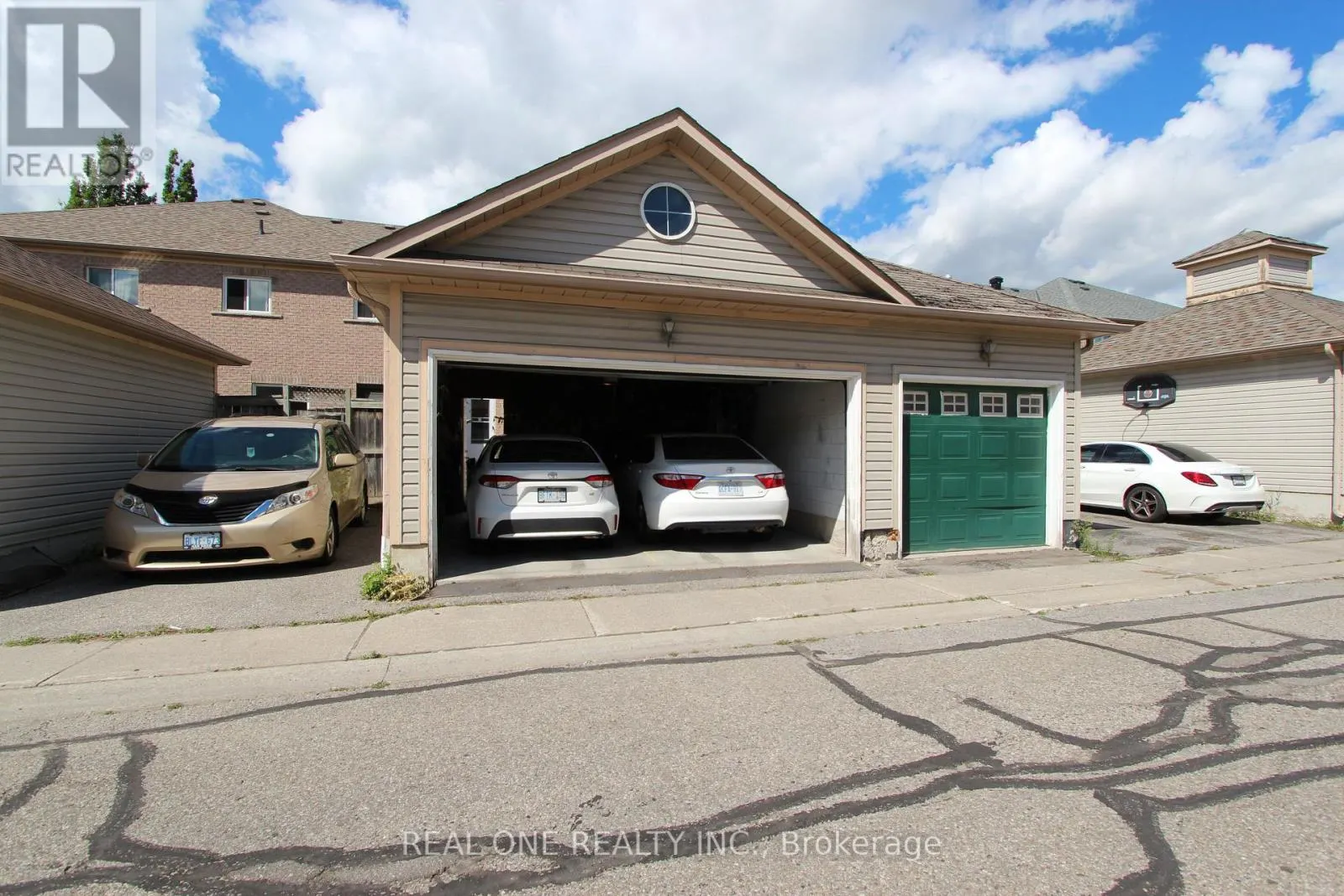 51 FOREST RUN BOULEVARD