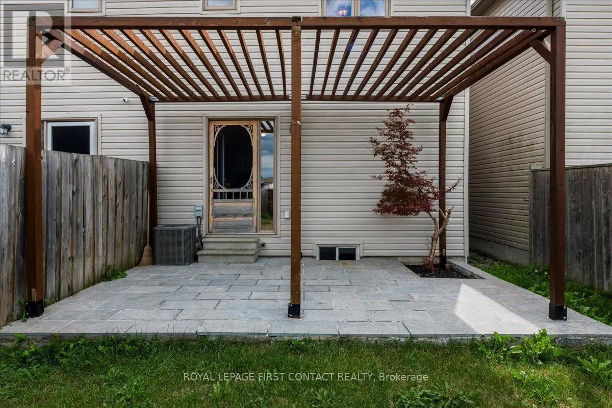 22 ADMIRAL CRESCENT