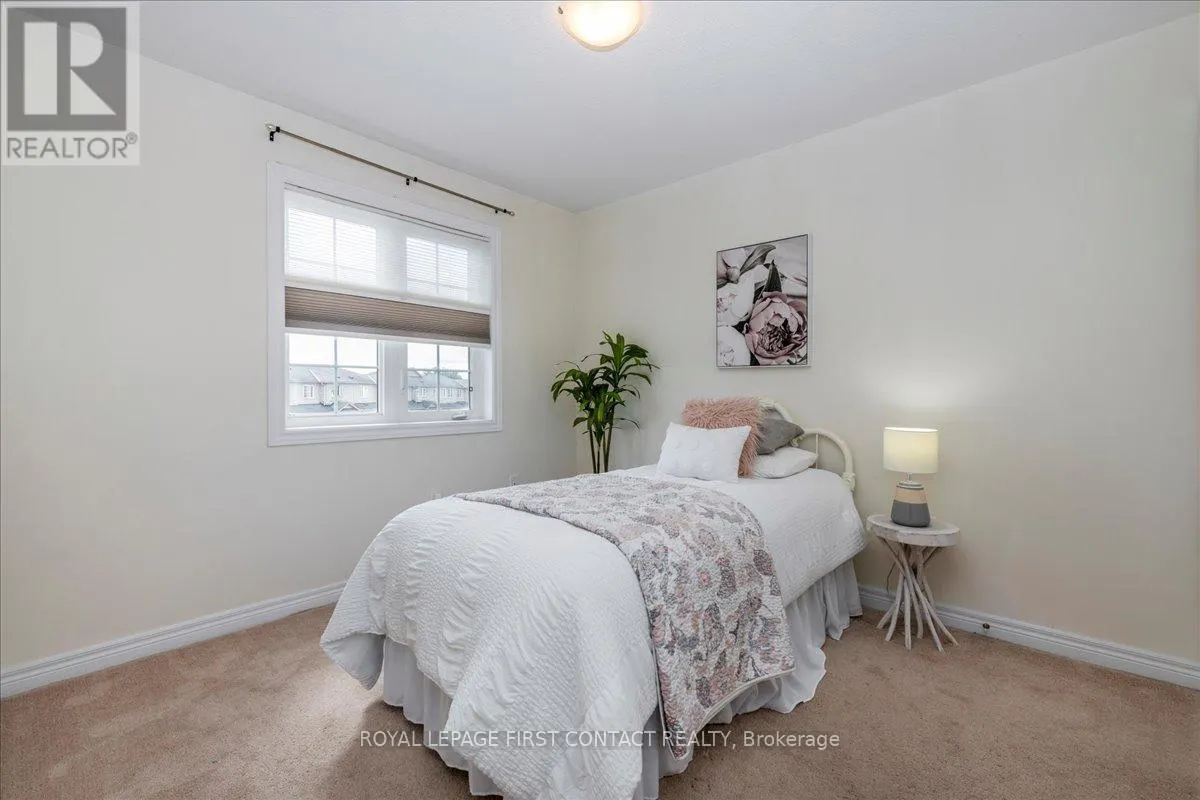 22 ADMIRAL CRESCENT