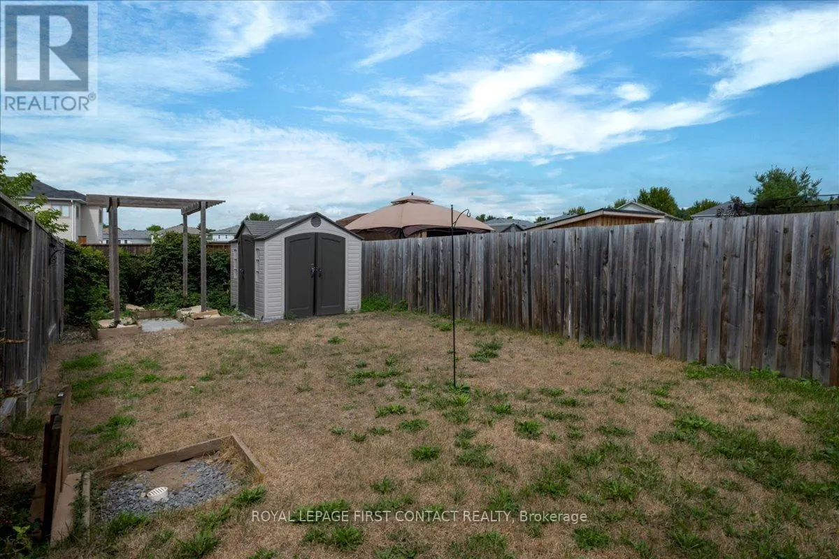 22 ADMIRAL CRESCENT