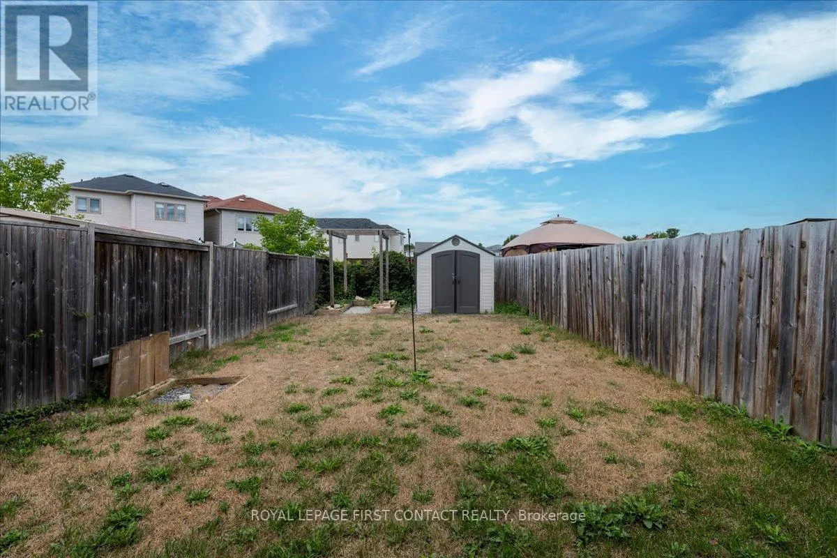 22 ADMIRAL CRESCENT
