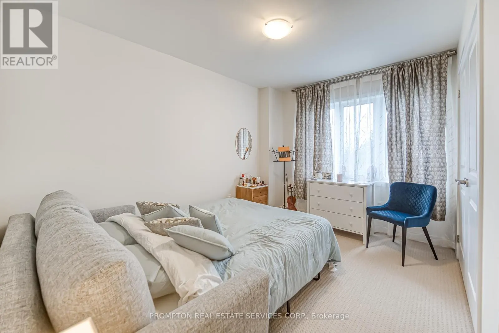 48 HELLIWELL CRESCENT
