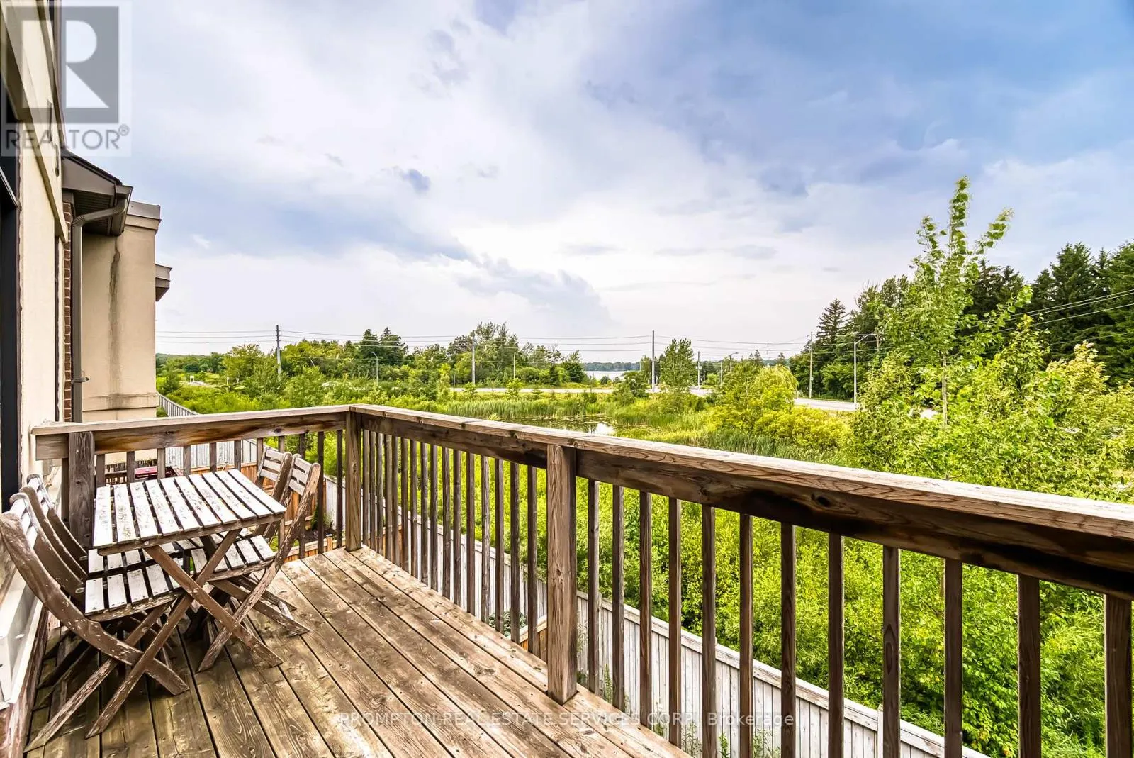 48 HELLIWELL CRESCENT