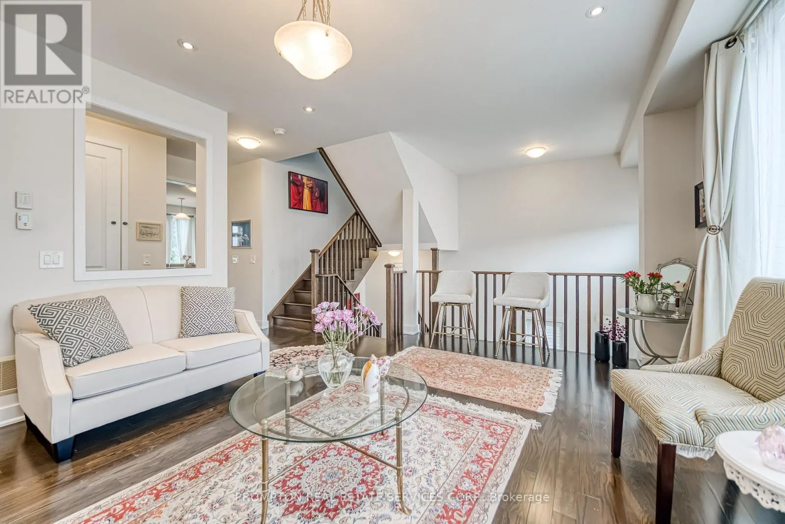 48 HELLIWELL CRESCENT