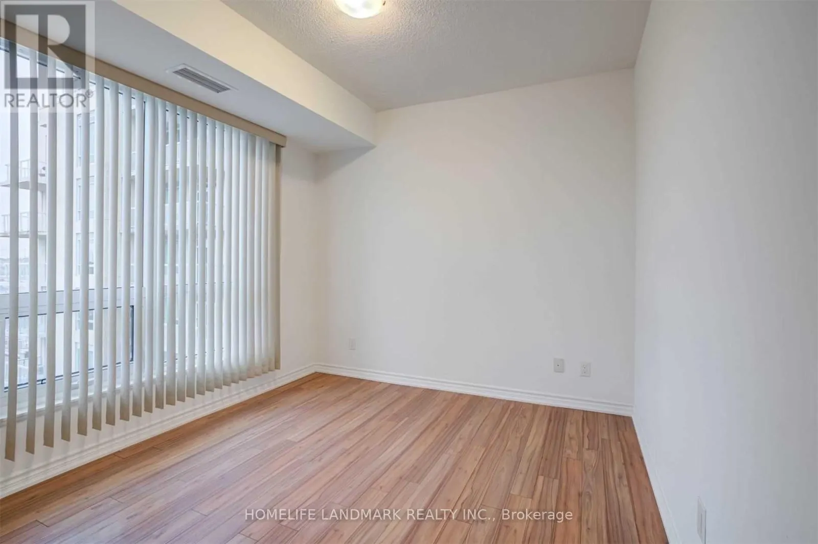 926 - 8323 KENNEDY ROAD