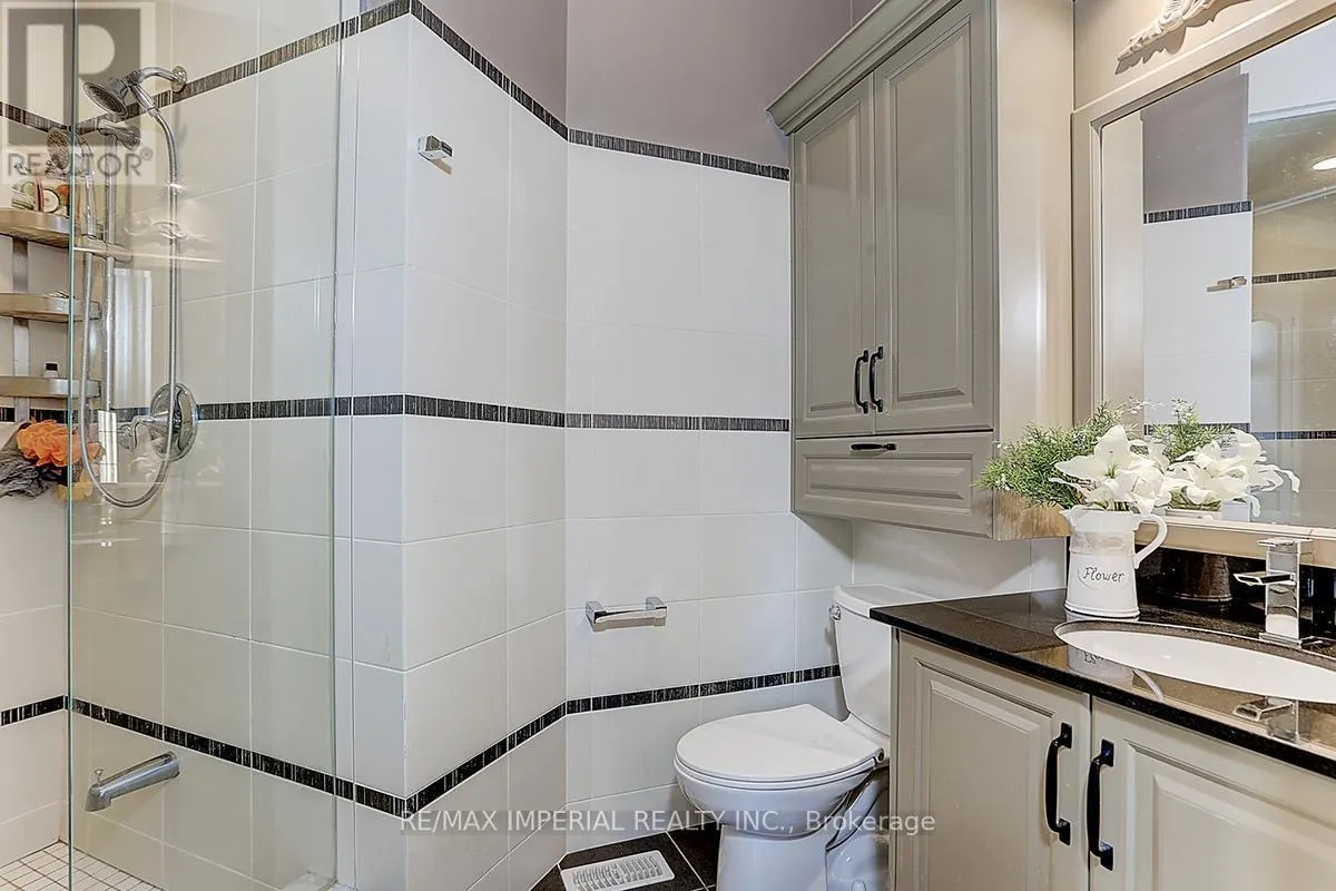 39 FIORELLO COURT