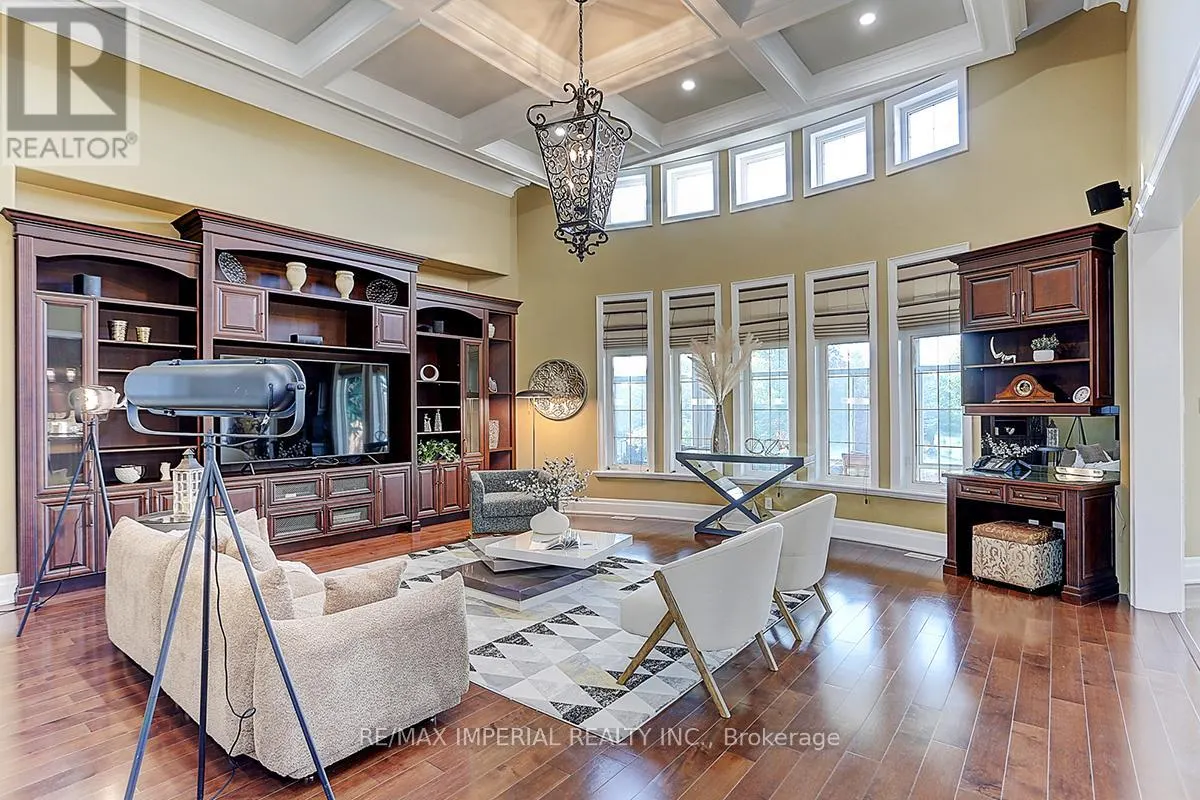 39 FIORELLO COURT