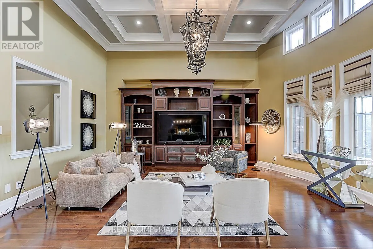 39 FIORELLO COURT