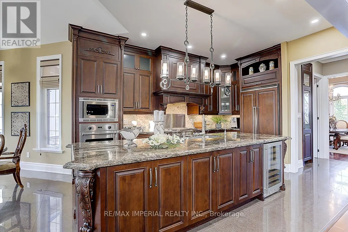 39 FIORELLO COURT