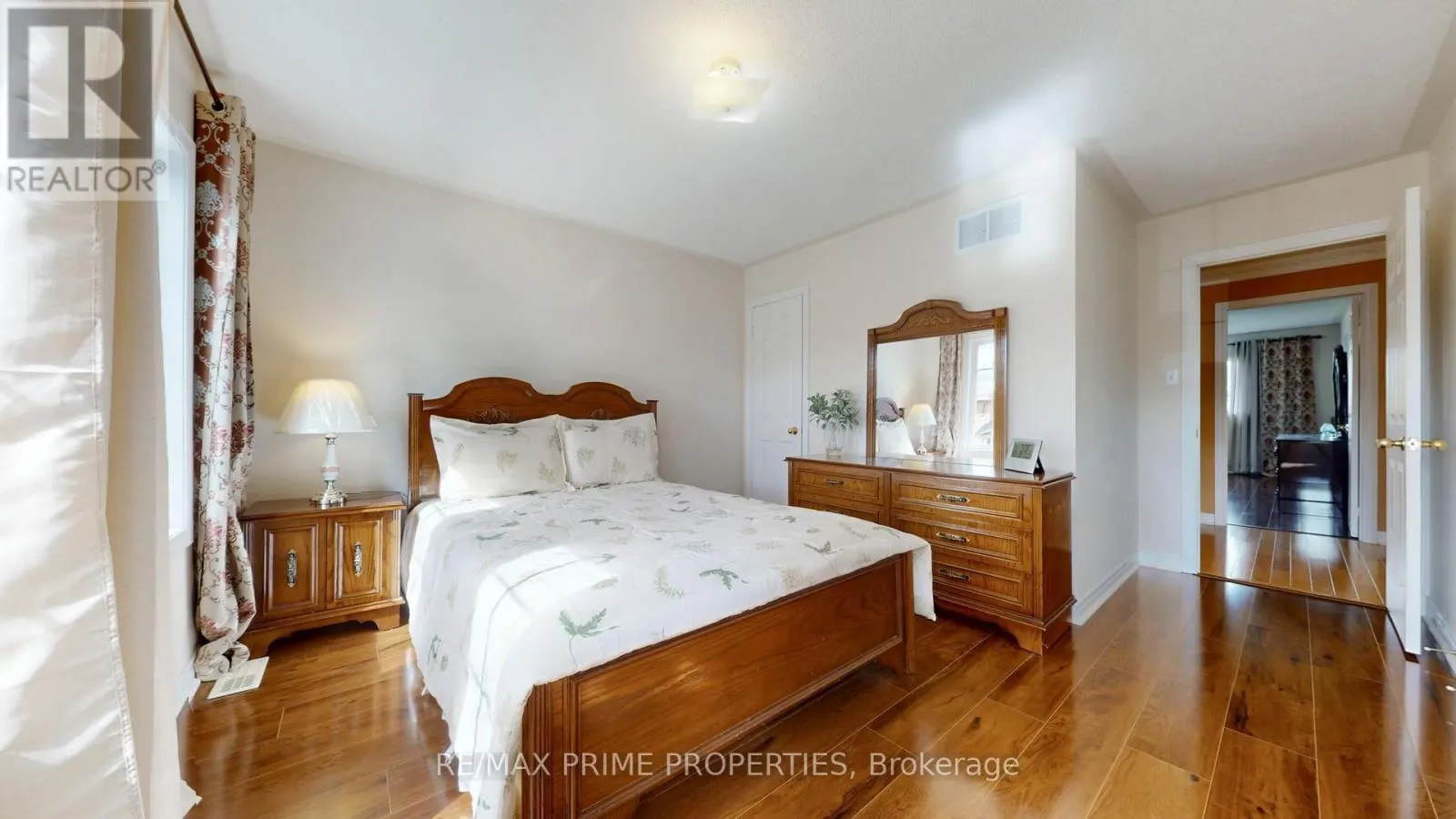 49 REMBRANDT DRIVE