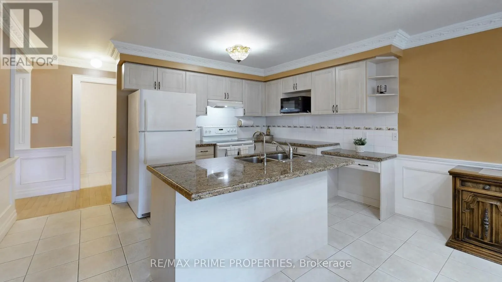 49 REMBRANDT DRIVE