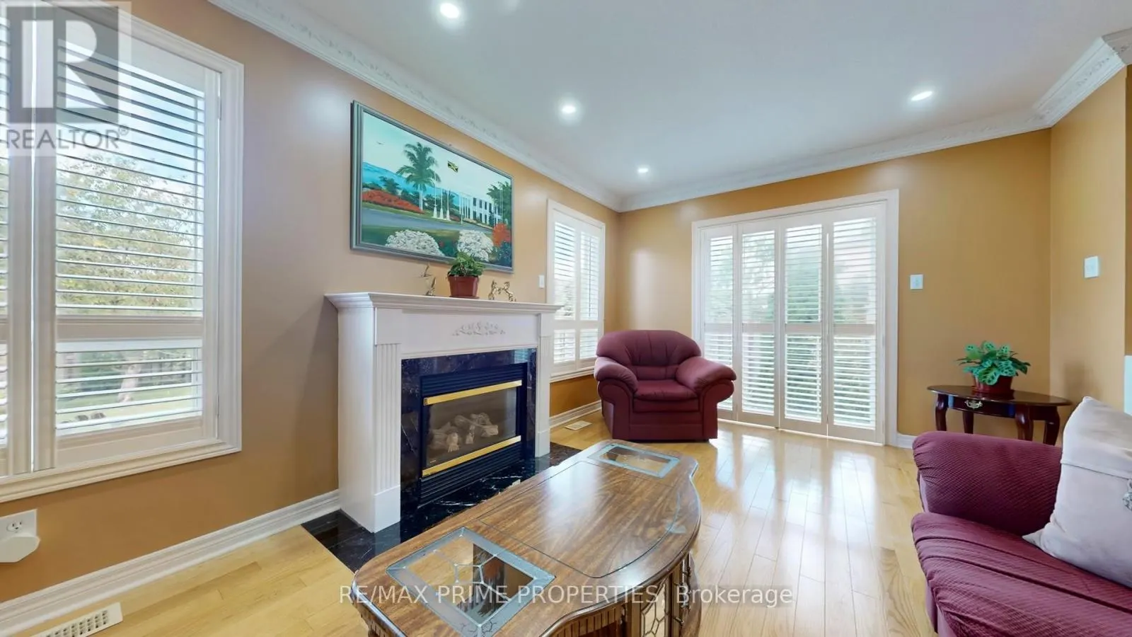 49 REMBRANDT DRIVE