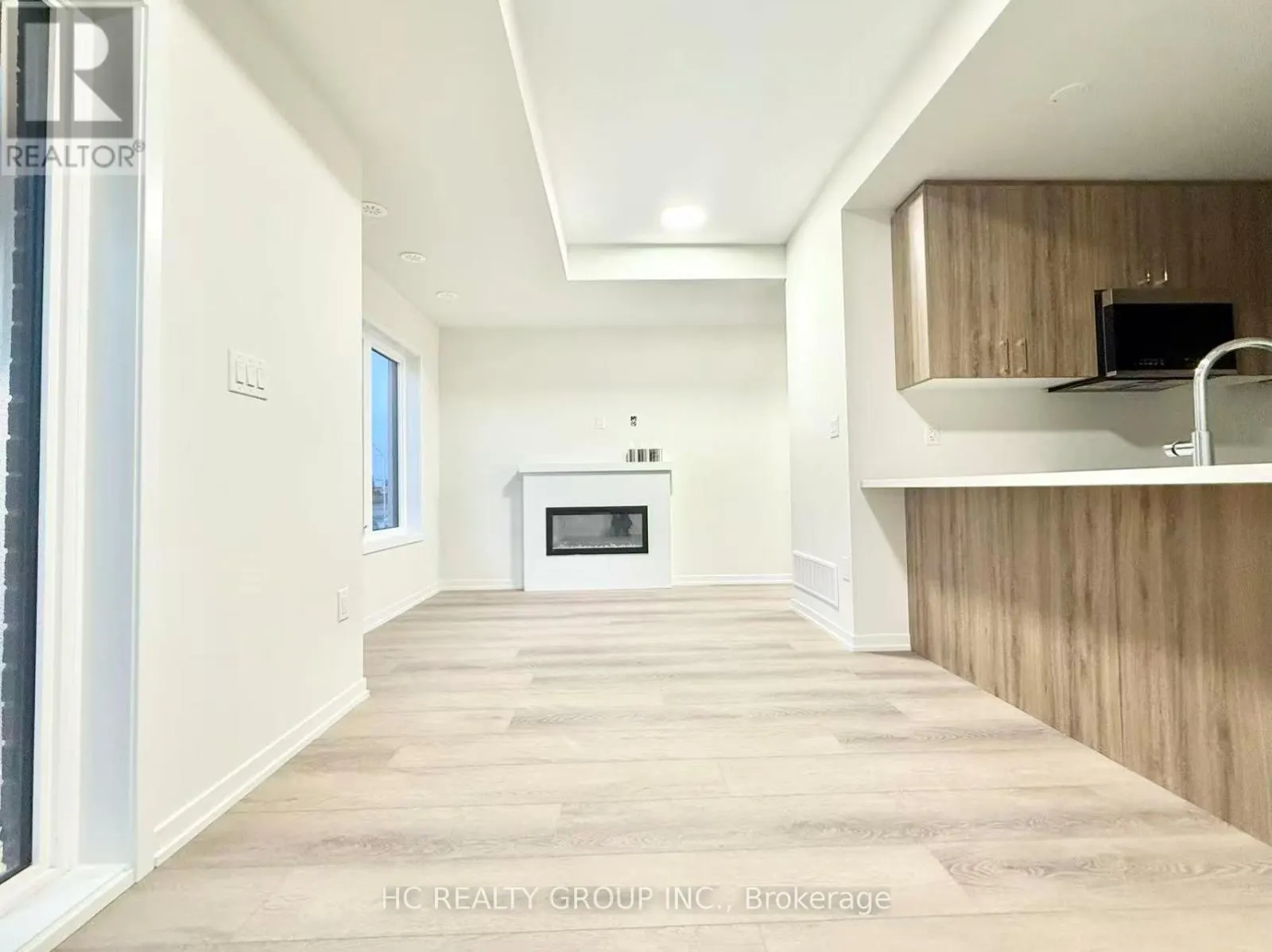39 MATAWIN LANE