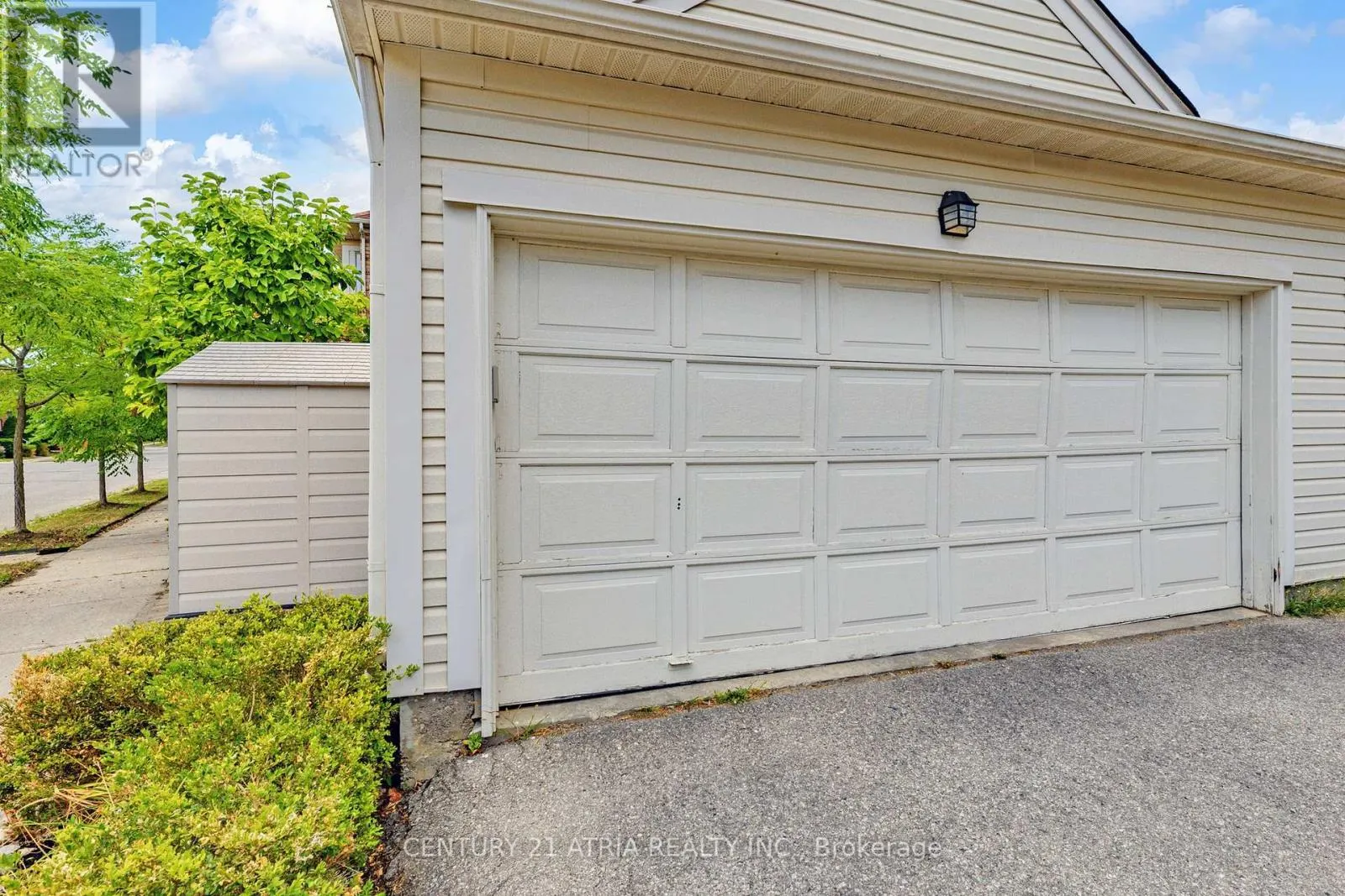 53 COUNTRY GLEN ROAD
